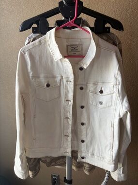Kimes Ranch Off-White Denim Jacket with Chest Pockets Large